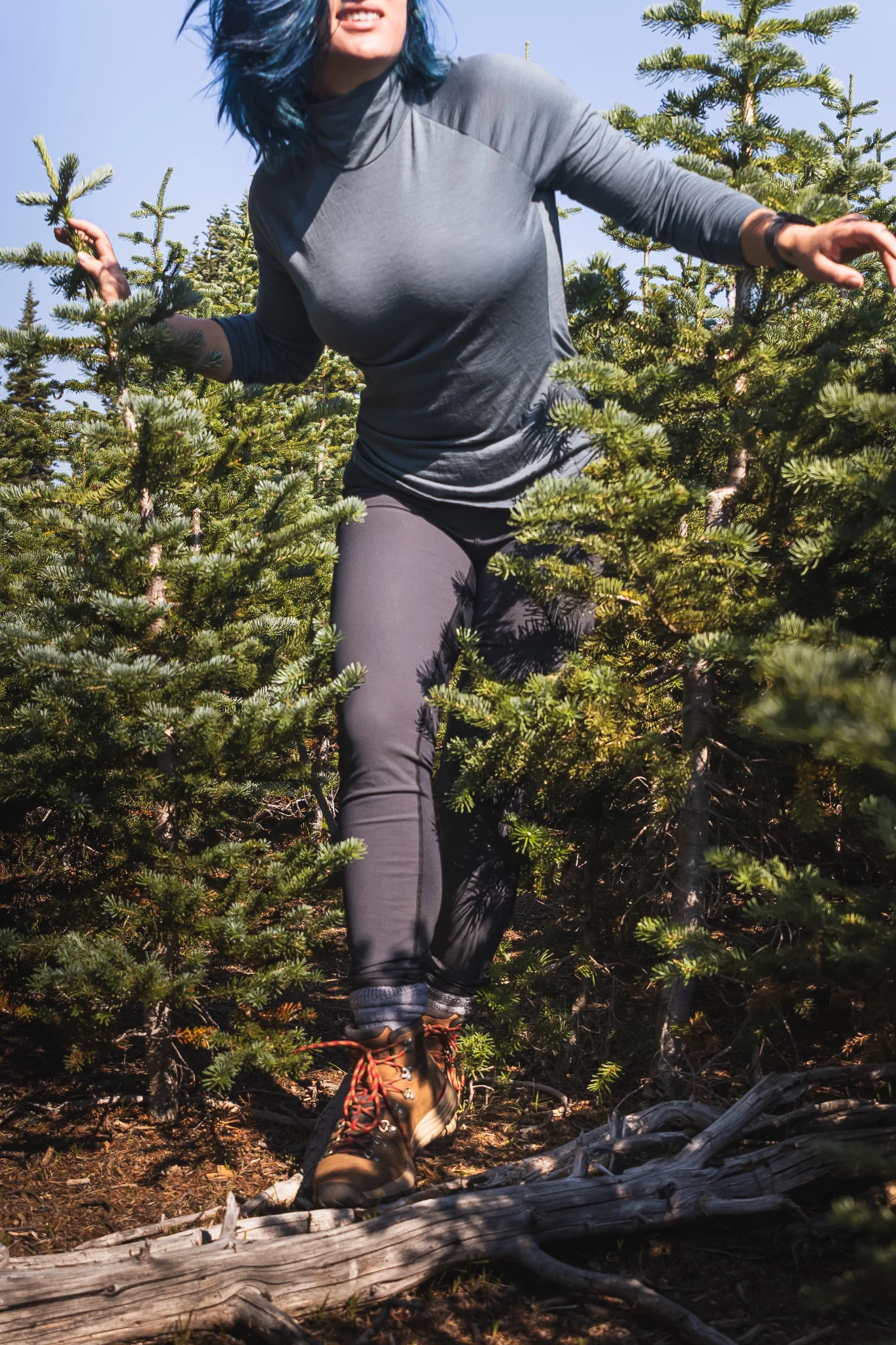 Merino Wool Isostatic Performance T-Neck Top - Image 4