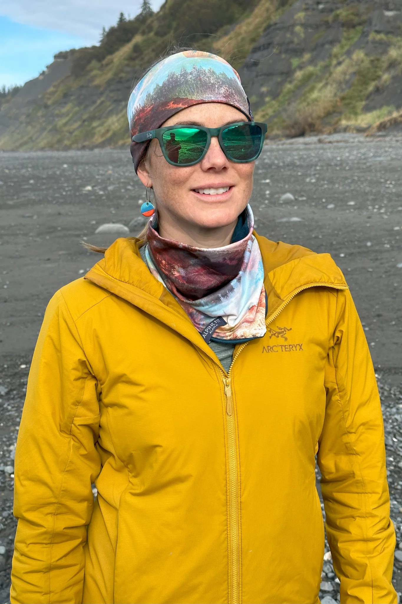 Mountain Recycled Fleece V Front Neck Warmer - Image 18