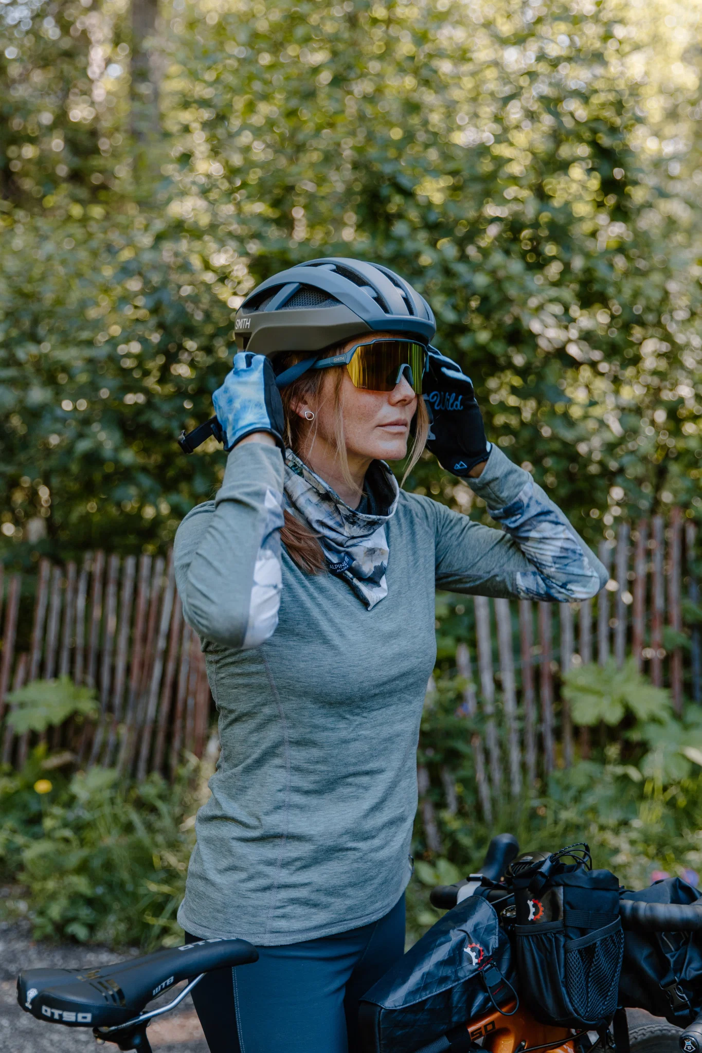 Mountain Merino Wool V Front Neck Warmer - Image 14